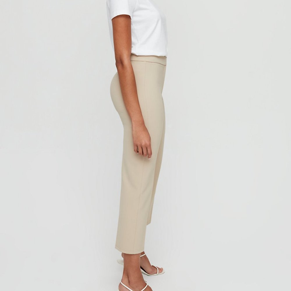 Aritzia Babaton Halsey Pants Size 6 Beige NWT